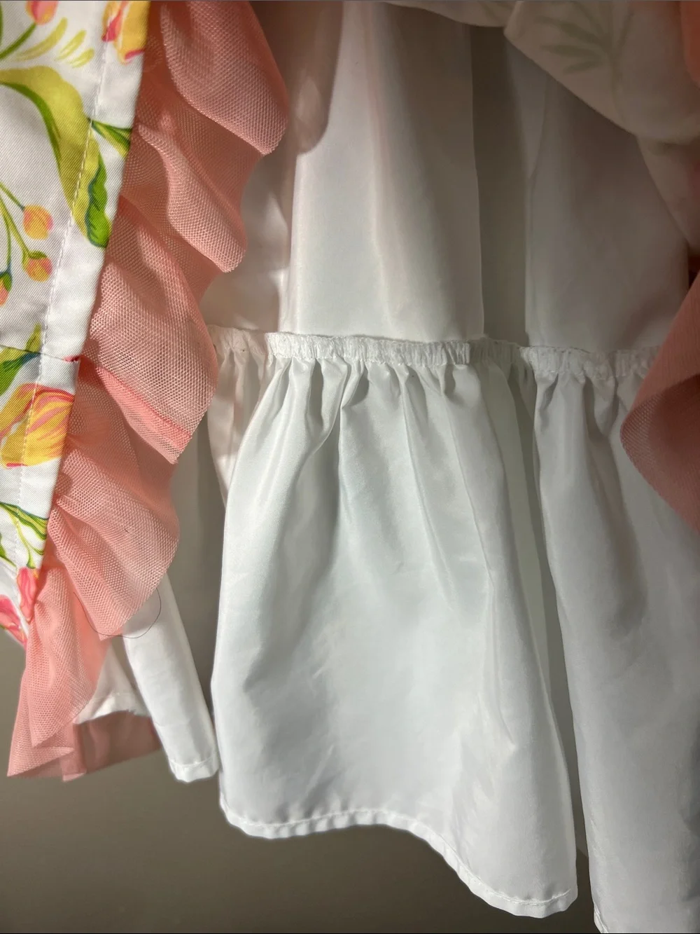 Tahari sleeveless party